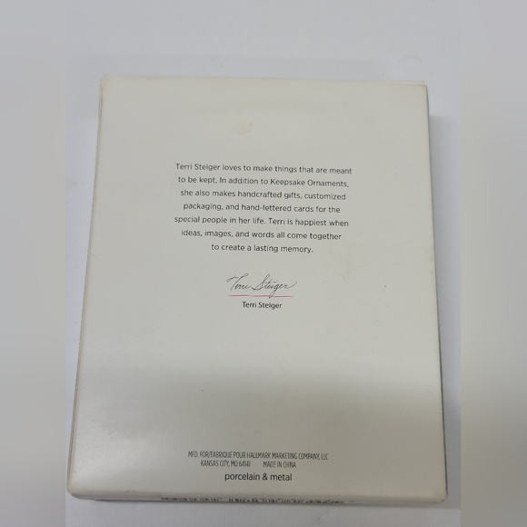 Hallmark Keepsake 2019 Christmas Photo Holder Ornament - Picture 5 of 9